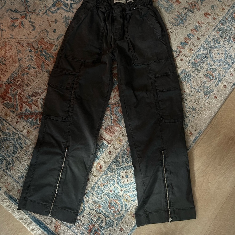 Abercrombie & Fitch Dark Gray Cargo Pants